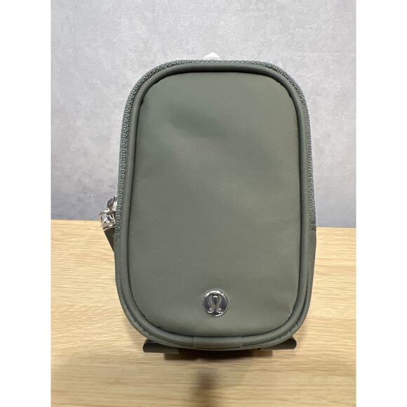 Lululemon Clippable Nano Pouch Gray Sage NWT keychain not included Sold Separate - Picture 5 of 8